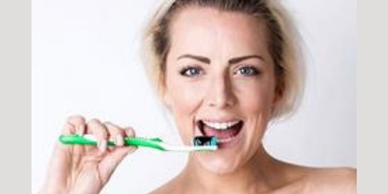 Những cách tẩy trắng răng tại nhà hiệu quả cao